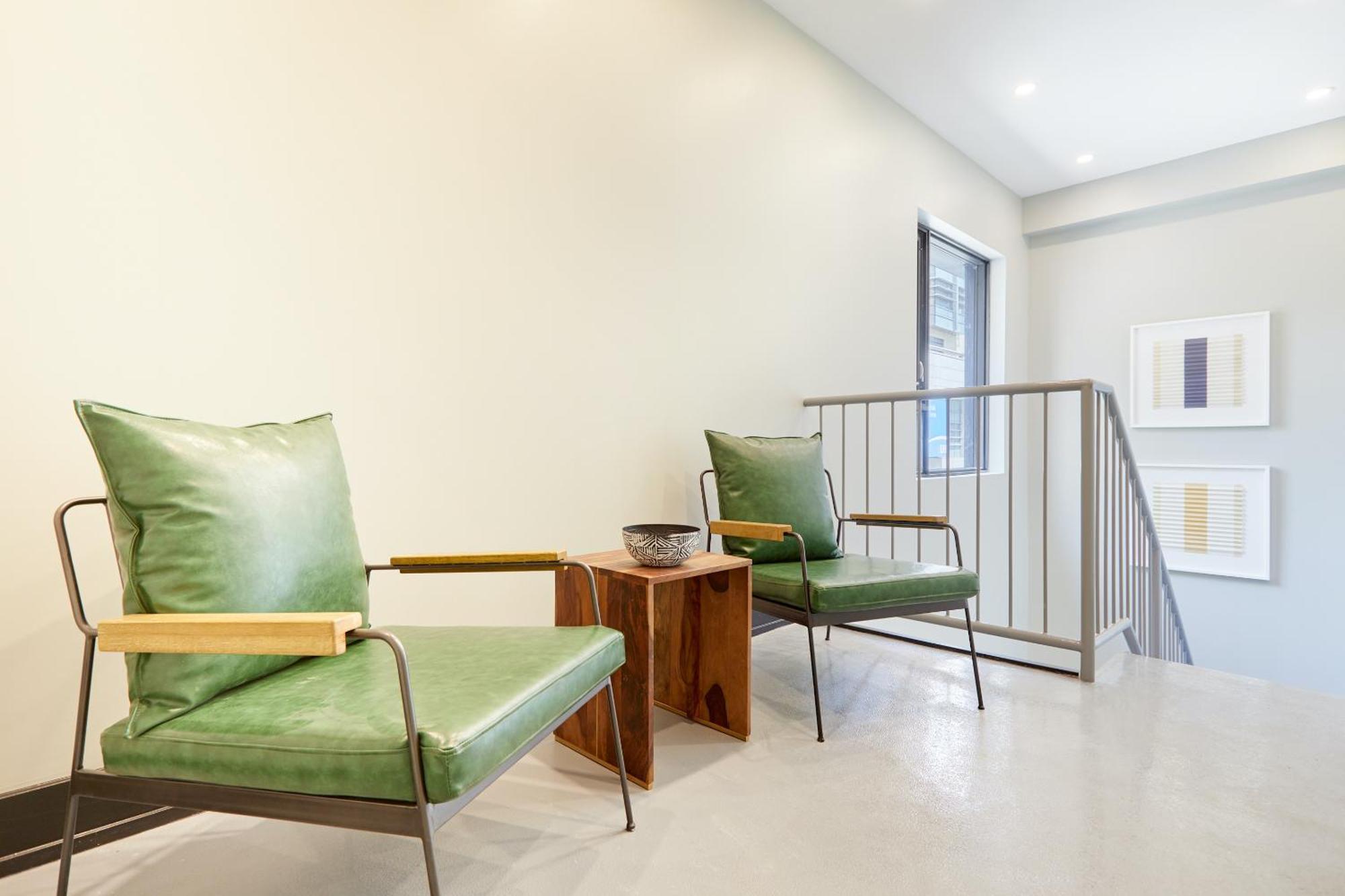 Sonder The Elm Hotel Toronto Exterior photo